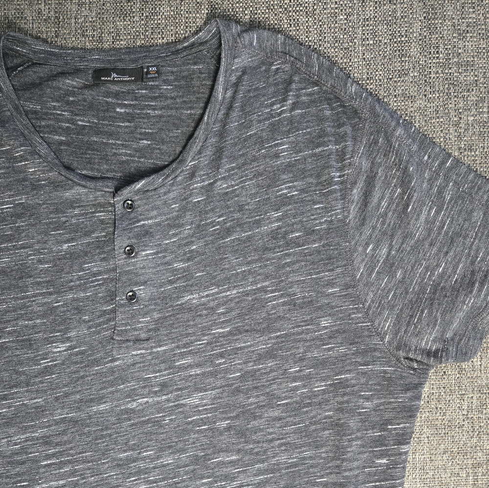 Marc Anthony Dark Gray Short Sleeve Henley - Picture 2 of 3